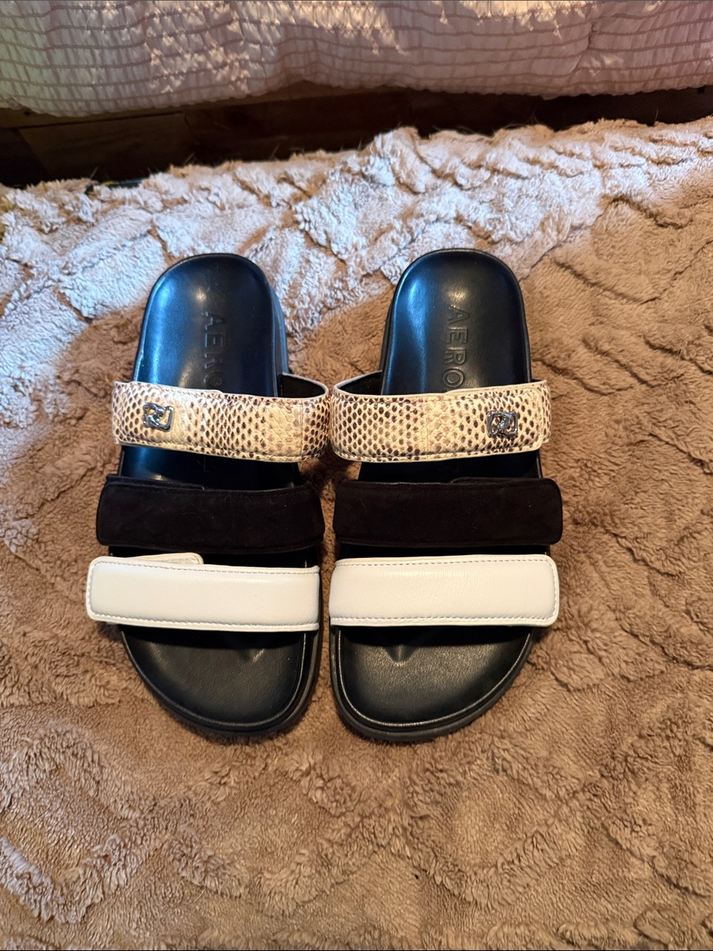 AEROSOLES Black, Cream & Tan Triple-Strip Slide Sandals